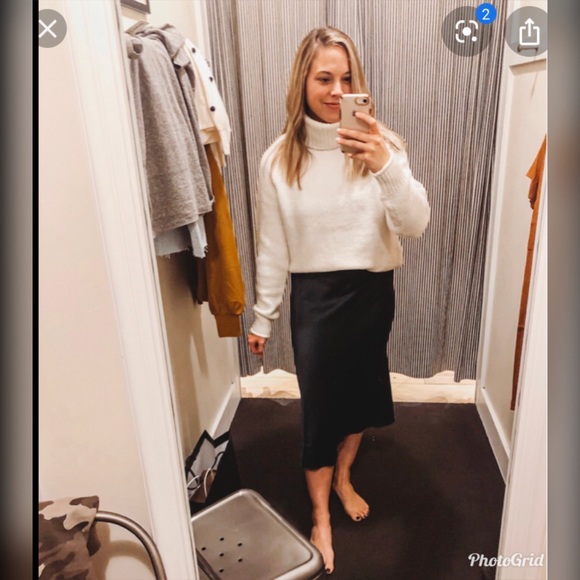 Madewell Dresses & Skirts - Nwt Madewell Black Satin Midi Slip Skirt